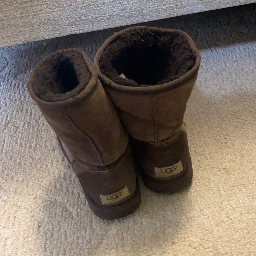 Uggs brown
